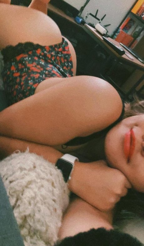 hiredditthisme art modèle photo