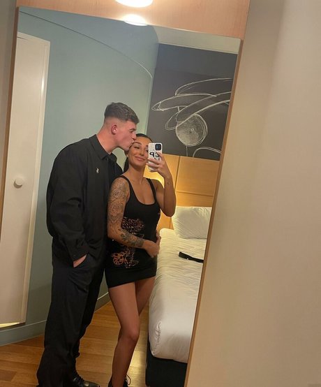 Chloe Panchal modèle magnifique images