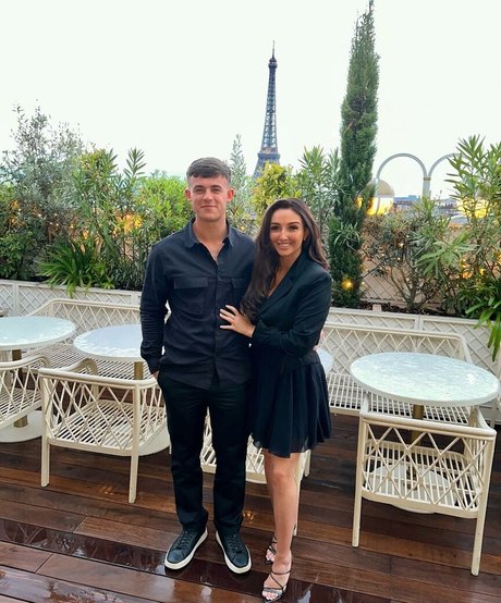 Chloe Panchal modèle érotique galeries