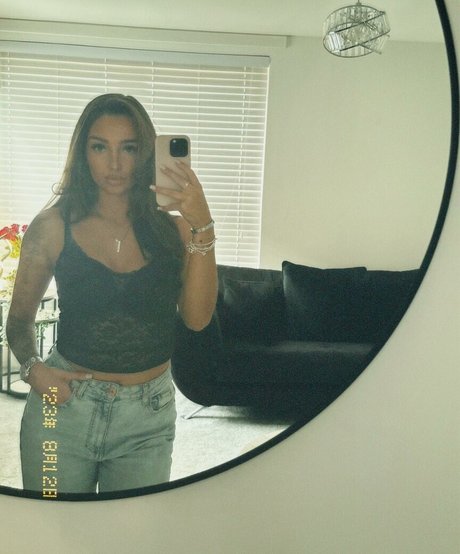 Chloe Panchal modèle parfait galeries