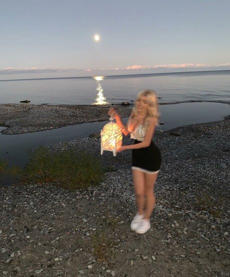 gros clitoris uniquementfans sexy en haute qualité archive