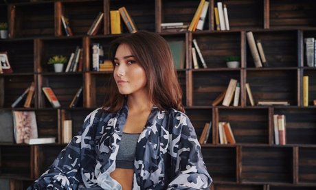 Maria Zhang xxx étoile collection