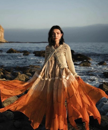 Maria Zhang modèle chaud archive