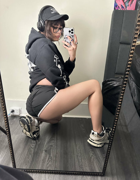 transexuelle post-opératoire onlyfans plutôt sexy photo