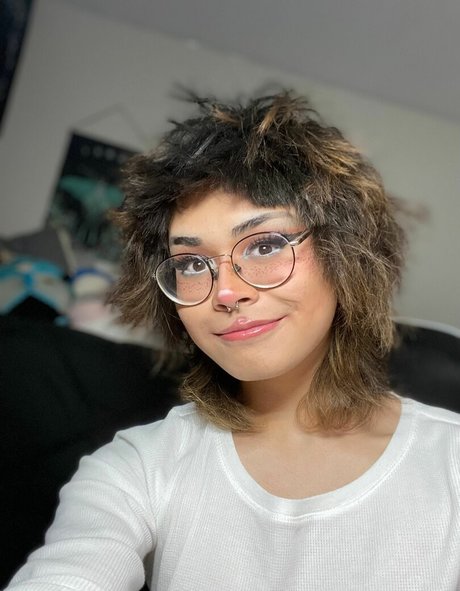 KianaVi star du porno sexy galerie