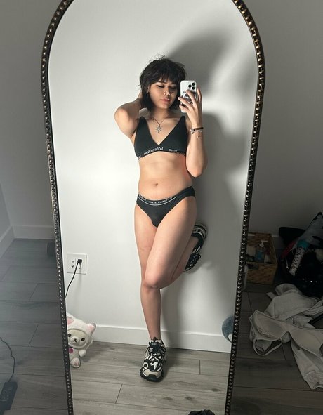 KianaVi modèle hd collection