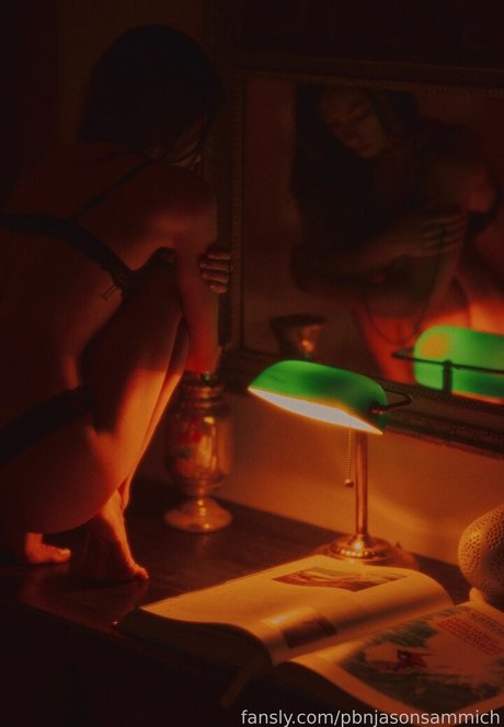 maman asiatique onlyfans sexy nue image