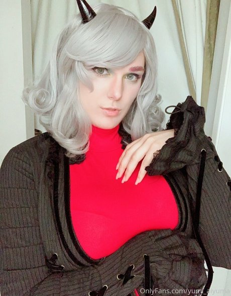 Yumi aiyuma modèle joli des photos