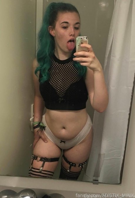 MYSTIK MINX étoile magnifique galeries