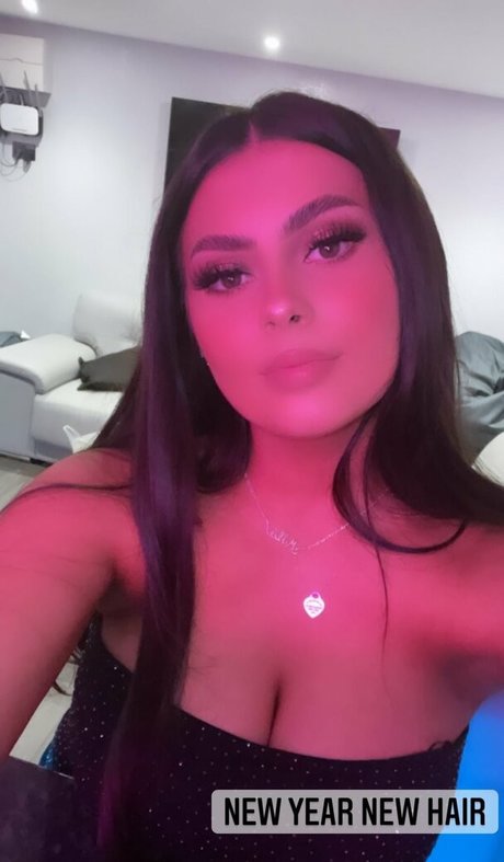 Millie C actrice pornographique photo