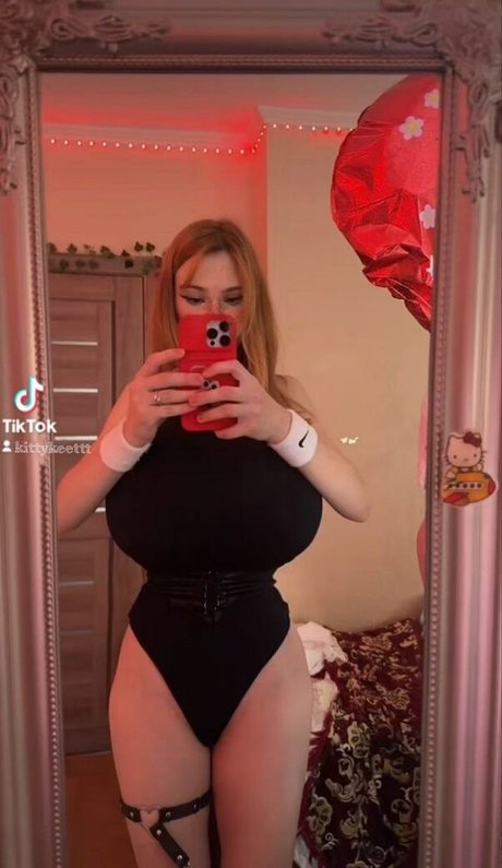 kitty kett étoile chaude archive