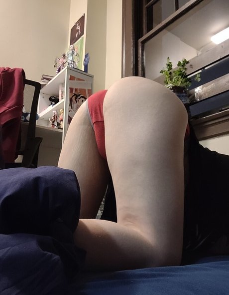 NicoKnut modèle joli images