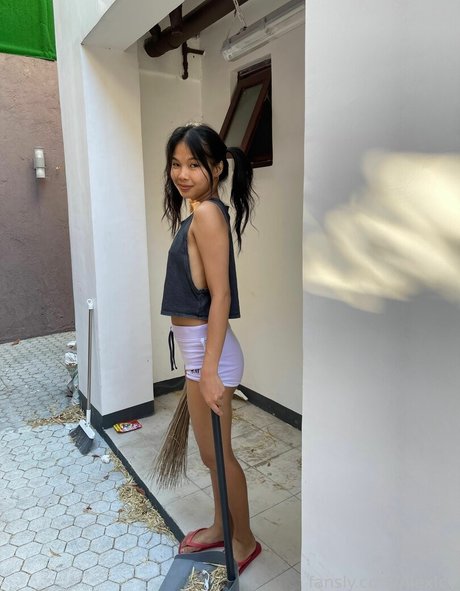 lesbiennes strapon onlyfans sexe parfait archive