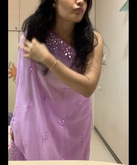 Desi Aurora star du porno de haute qualité des photos