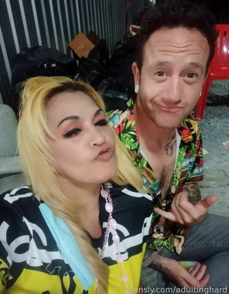 adultinghard actrice pornographique galerie