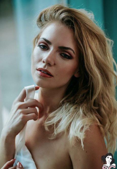 gros clitoris uniquementfans érotique chaud galerie