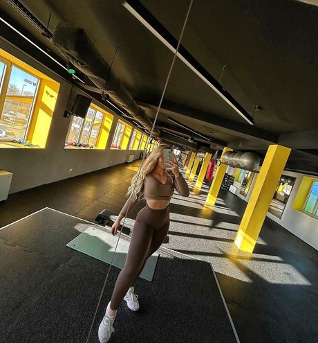 Kicaa Kristina Stani modèle porno galerie