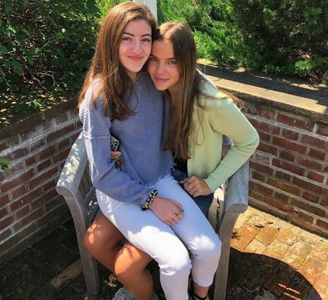 Lola Dubrul star du porno gratuit collection