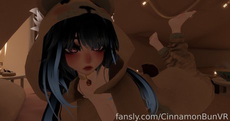 CinnamonBunVR star du porno sympa des photos