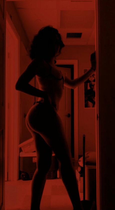 bunni blu étoile nue photo