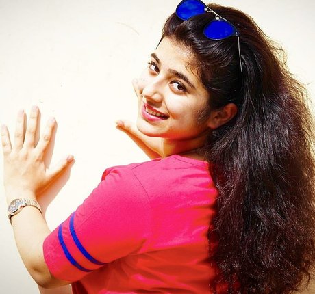 Apoorva Bhalla star du porno érotique images