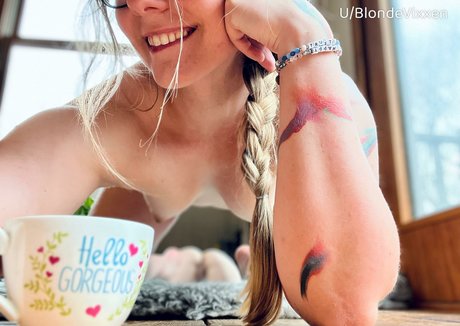 BlondeVixxen modèle chaud galerie