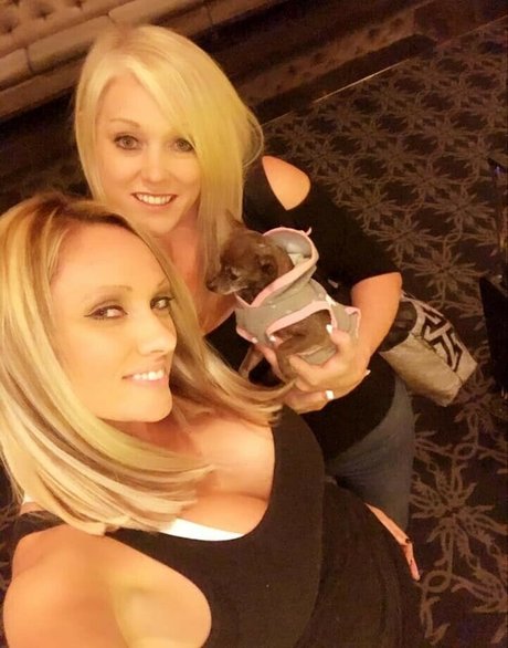 Jami Marie Akaport Barbie star du sexe archive