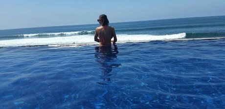 Jami Marie Akaport Barbie actrice libre des photos