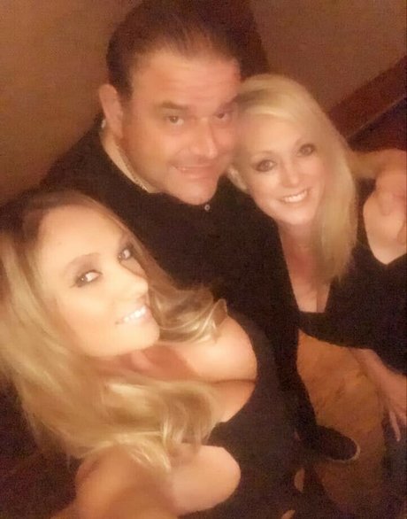 Jami Marie Akaport Barbie haut modèle archive