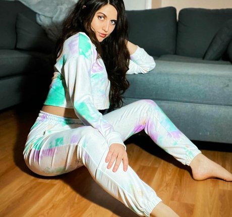 Ashley Jolly joli modèle photos