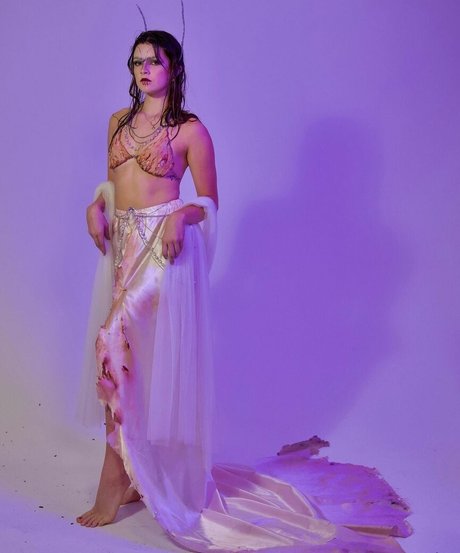 McKenzie Bell star du porno belle photo