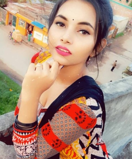 Aarohi Verma belle actrice image