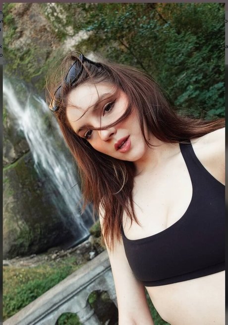 déshabillage onlyfans belle définition photo