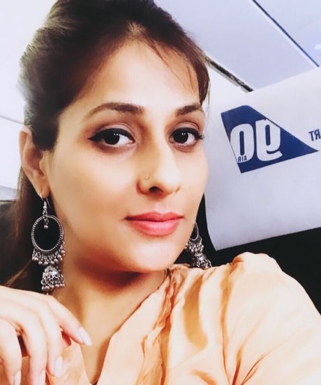 Vansheen Verma Sumbriya star du sexe photos