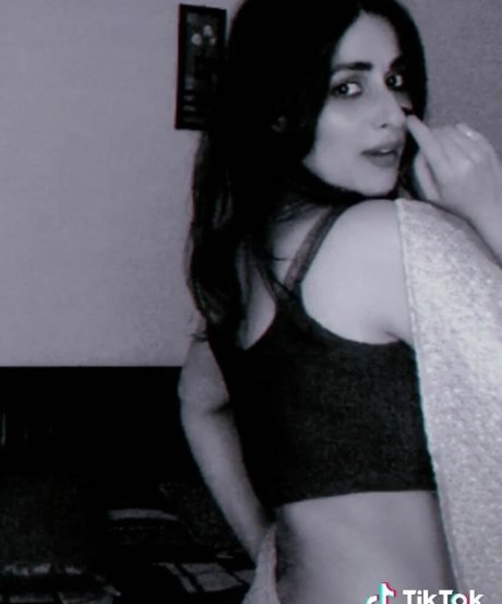 Vansheen Verma Sumbriya actrice libre photo