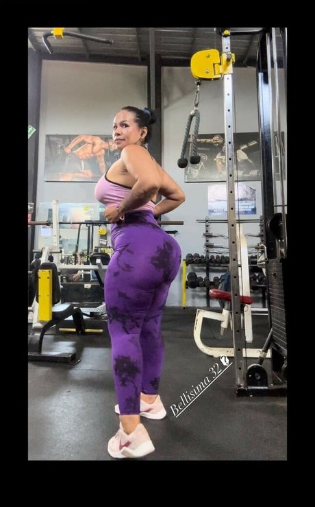 Bellisima 32 nus de stars du porno photos