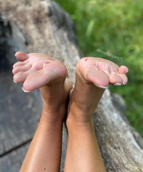 Jessyfeetparis modèle chaud img