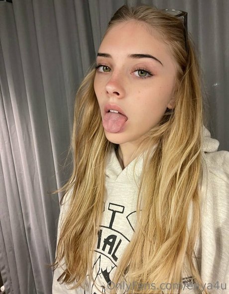 enya4u actrice pornographique photos