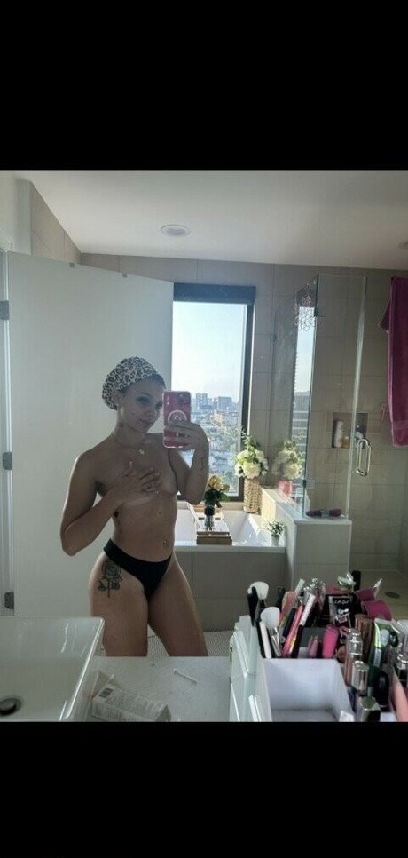 roseleediiii top star photo