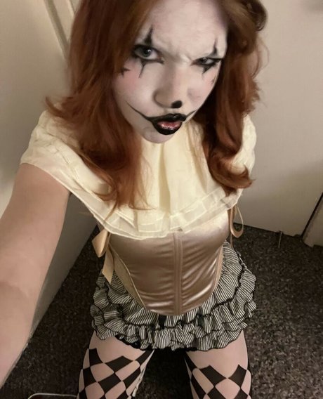 Tora Love étoile nue galeries