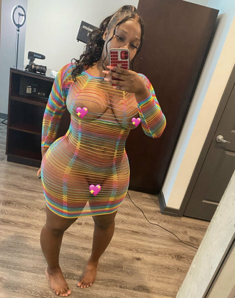 karitamonique star du porno érotique image