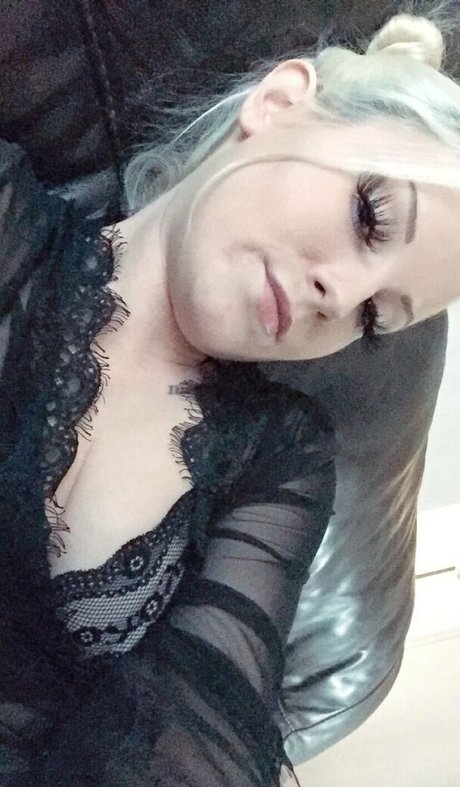 katiiemaedagoat étoile de haute qualité img