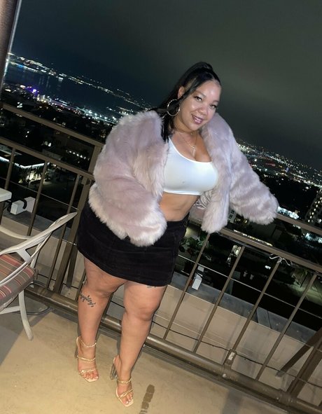 monicabunz actrice érotique img