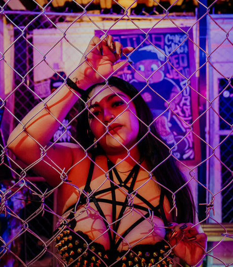 Isa Hernandez nus étoiles images