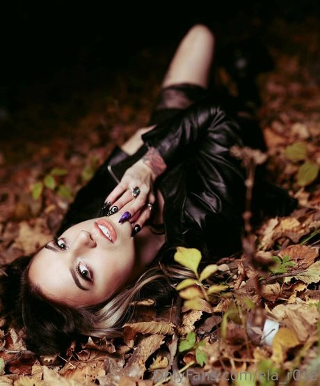 Ela Rose actrice libre images