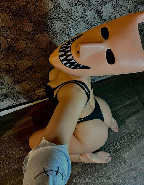 sageschultz modèle xxx collection