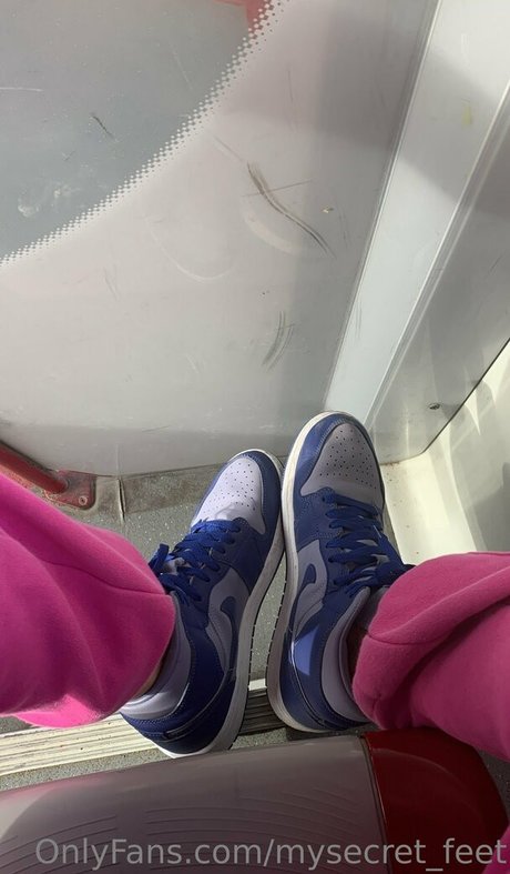 mysecret feet modèle de haute qualité images