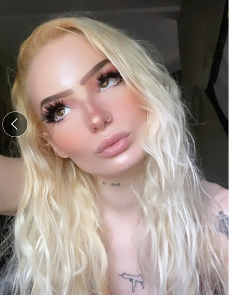 Jeneveve Brown actrice porno image