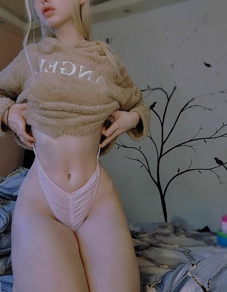 tyanhotaru actrice nue des photos