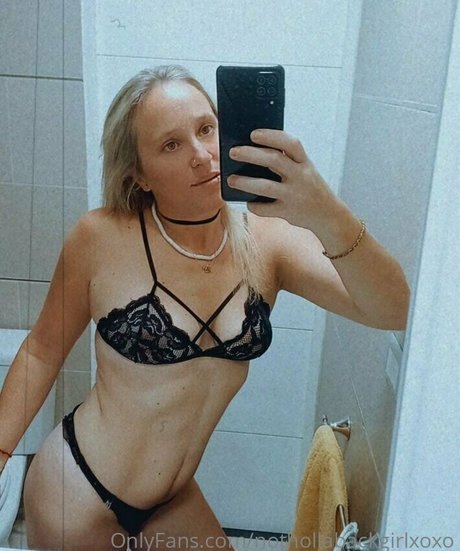 nothollabackgirlxoxo actrice exclusive galeries